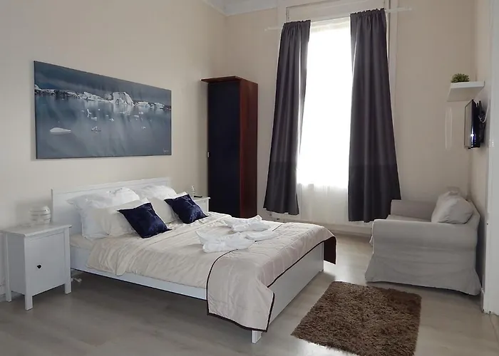 Lägenhet Budapesteasyflat Wesselenyi Budapest