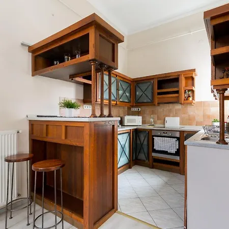 Budapesteasyflat Wesselenyi Lägenhet